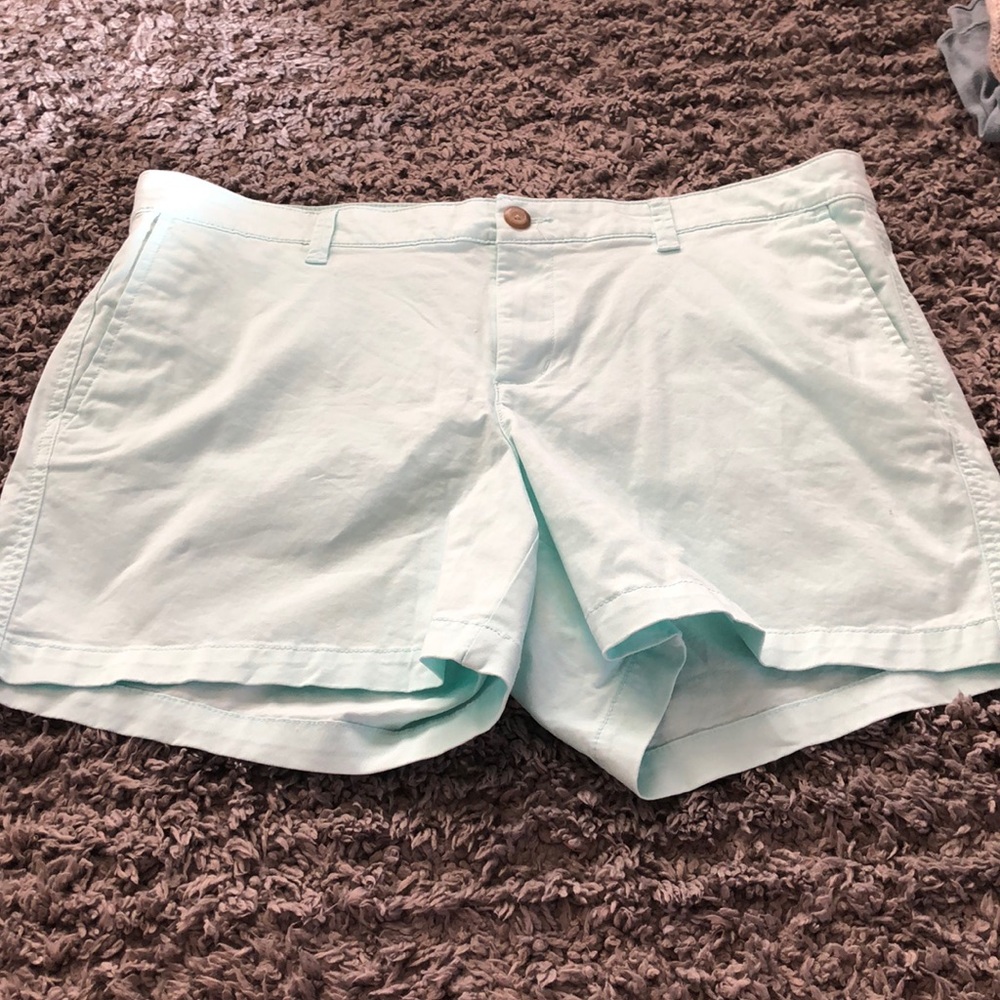 gap shorts